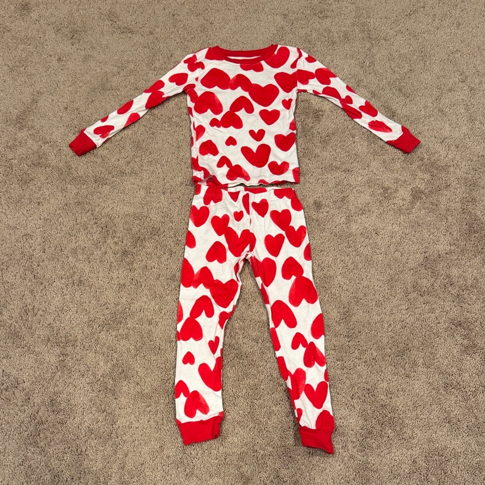 Carter's Red Heart Pajama Set Size 5